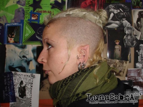 Ear Pointing Ear Pointing